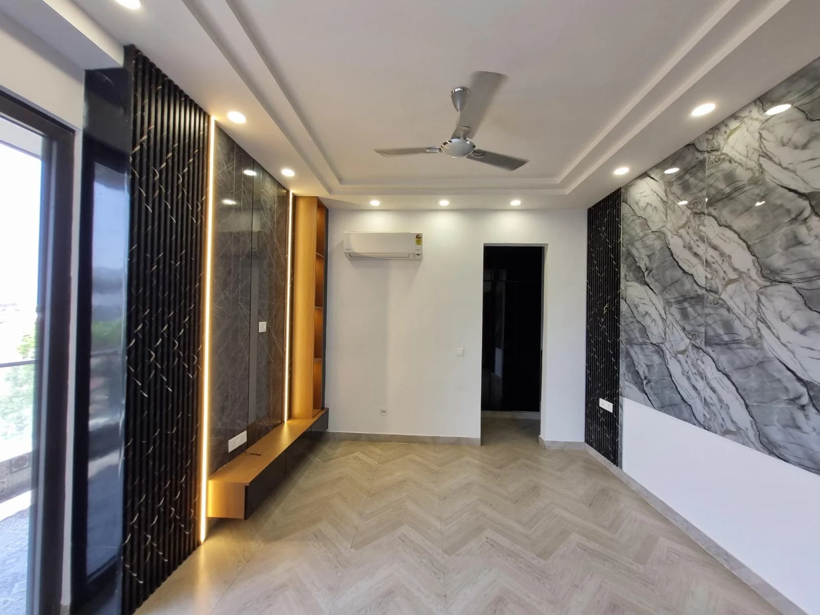 5 Bedroom House in Sector 33, Gurgaon